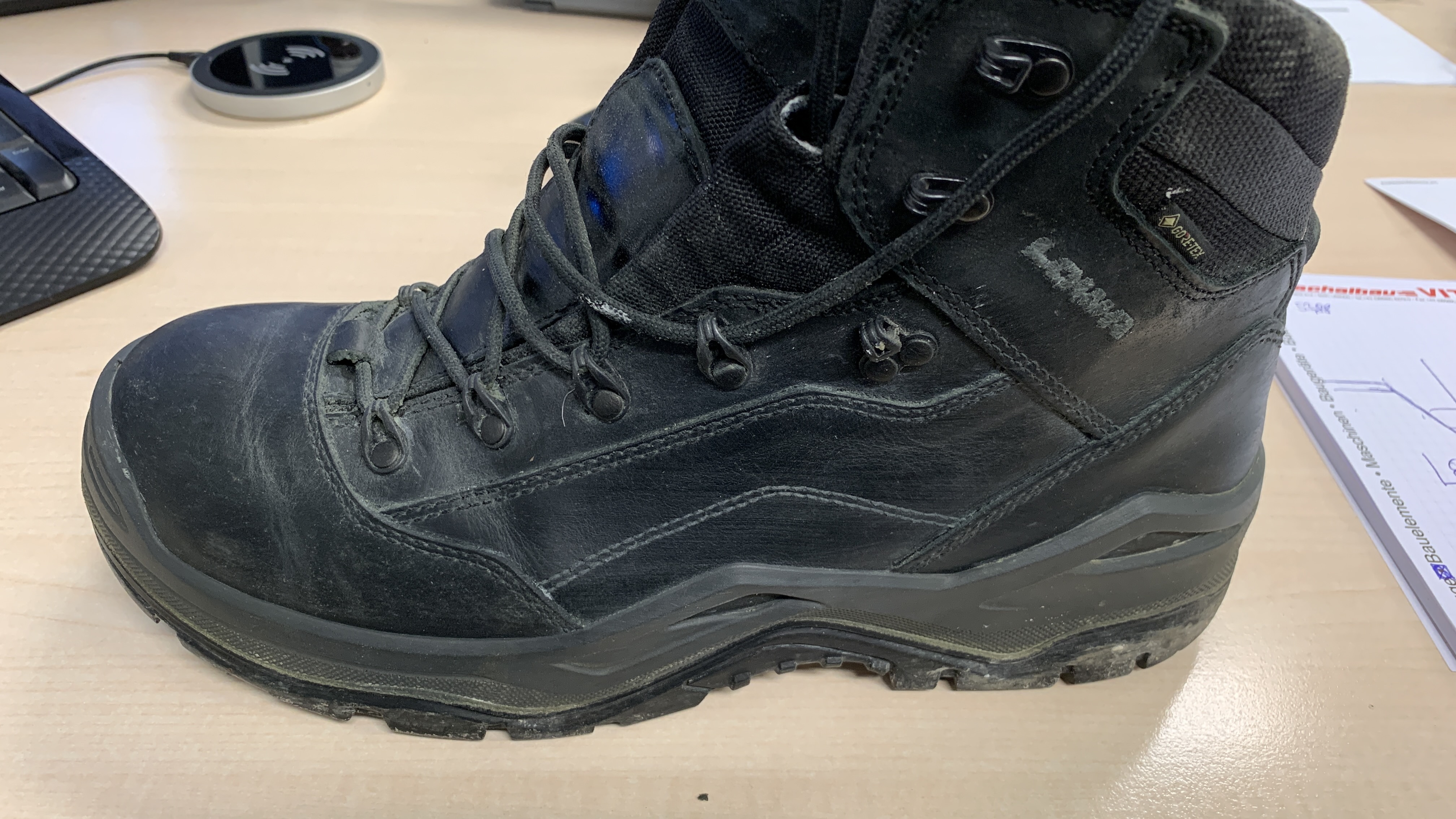 Schwerer Stiefel