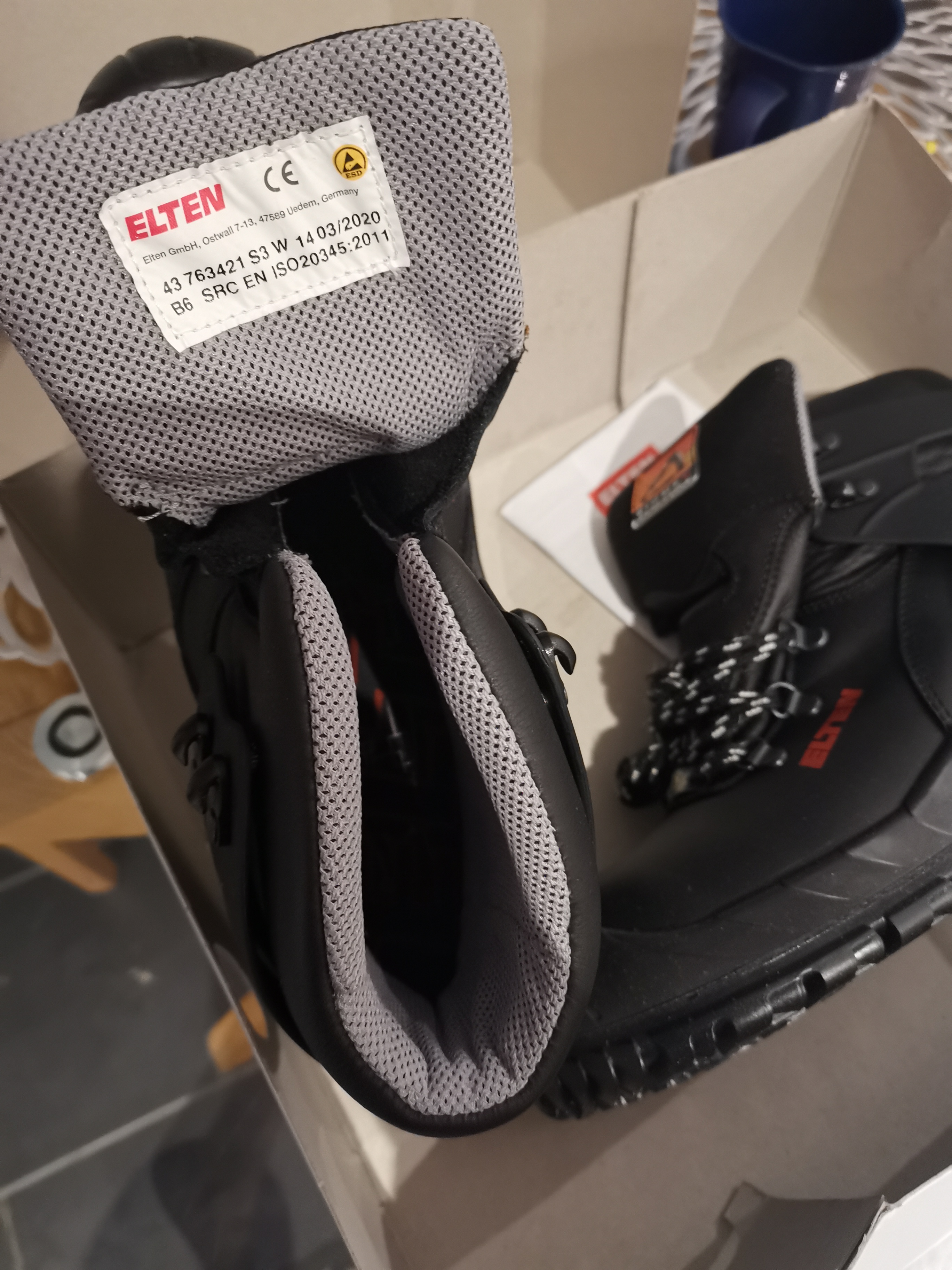 Kräftiges Leder